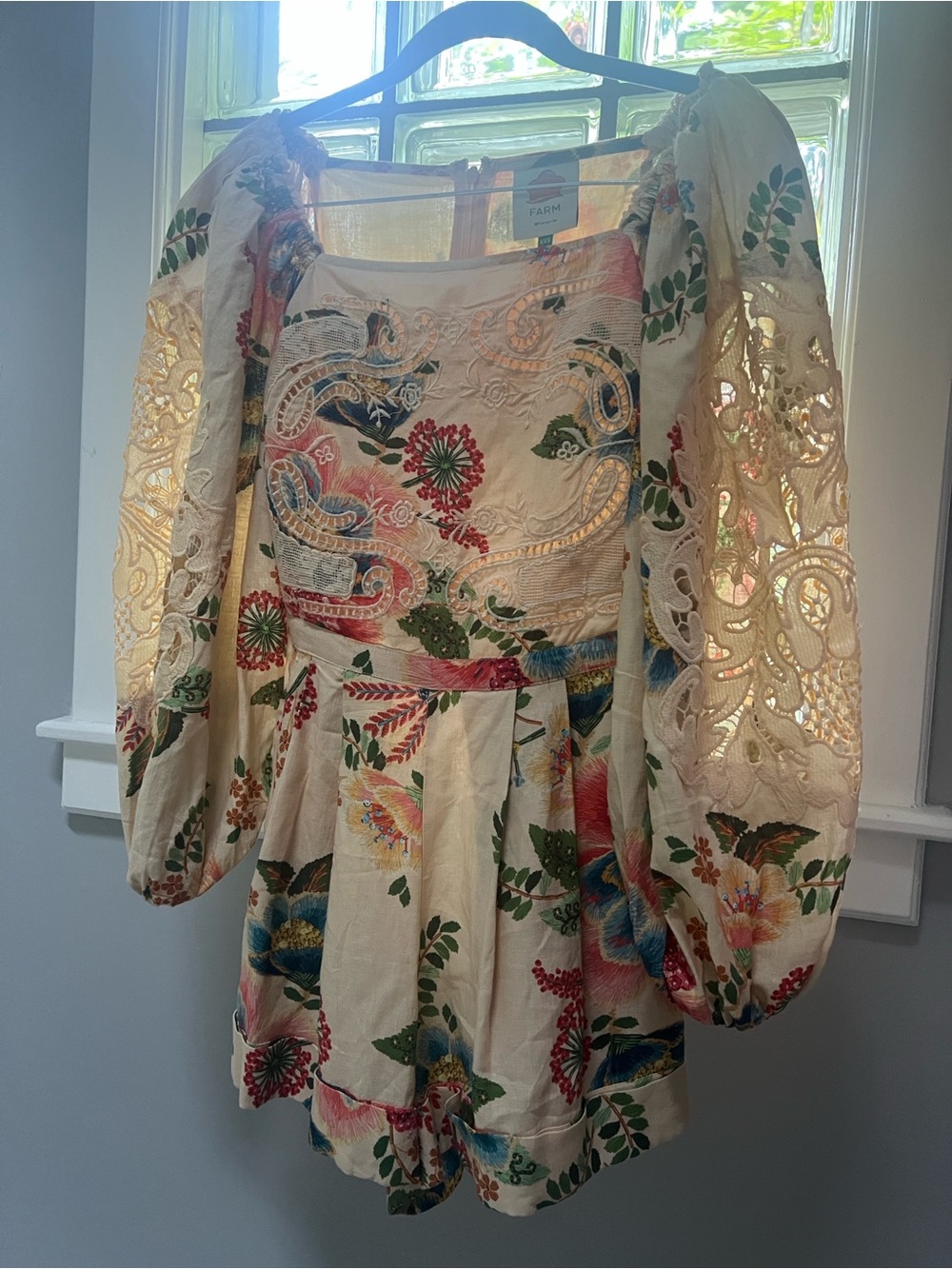 FARM Rio Cream Floral Embroidered shorts romper - Picture 4 of 9